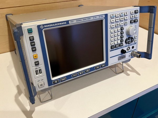 Анализатор спектра Rohde & Schwarz FSV30 (демонстрационный) купить по низкой цене | МАКСПРОФИТ