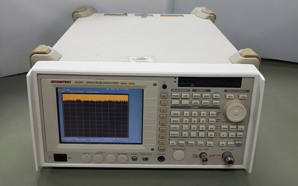Анализатор спектра Advantest R3267 (демонстрационный) купить по низкой цене | МАКСПРОФИТ