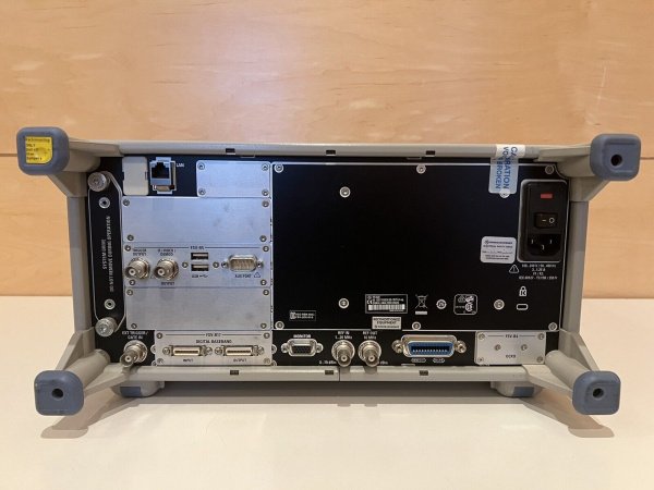 Анализатор спектра Rohde & Schwarz FSV30 (демонстрационный) купить по низкой цене | МАКСПРОФИТ